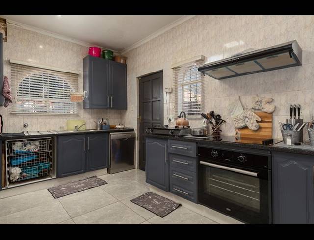 3 BEDROOM HOUSE FOR SALE IN ELANDSPARK